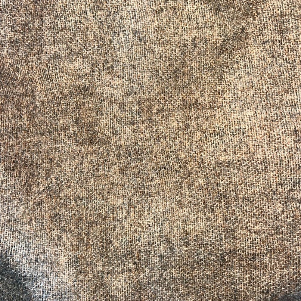 Anthropologie Clara cozy square scarf in neutral - Picture 5 of 6